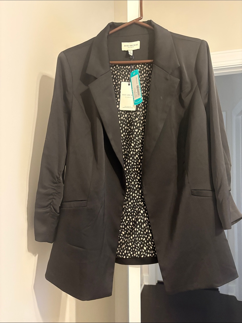 Skies Are Blue Black Longline Open-Front Blazer